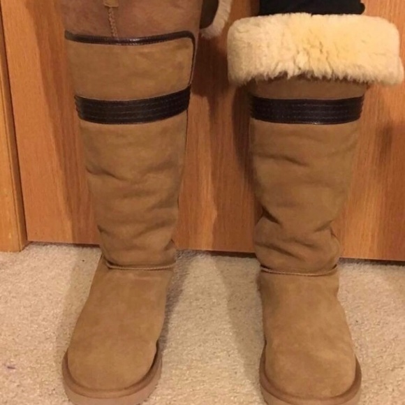 New Authentic Genevieve Uggs with cleaning kit!